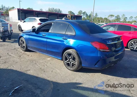 2019 Mercedes-Benz C 300 4Matic из США, поврежденный, VIN 55SWF8EB5KU292068